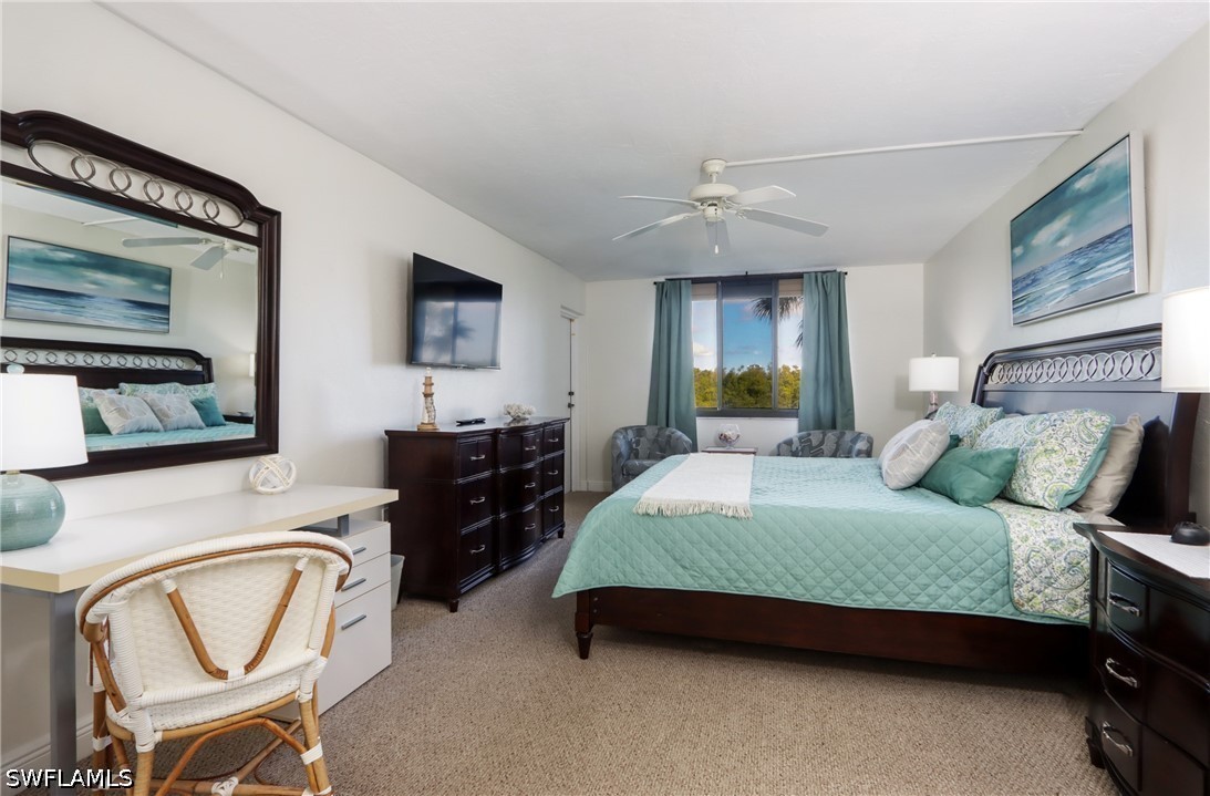 1 Bed Waterfront Home for Sale in Naples, photo 14