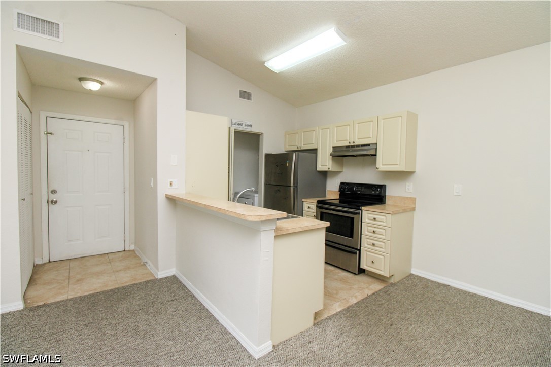 1 Bed Condominium for Sale in Oasis, photo 14