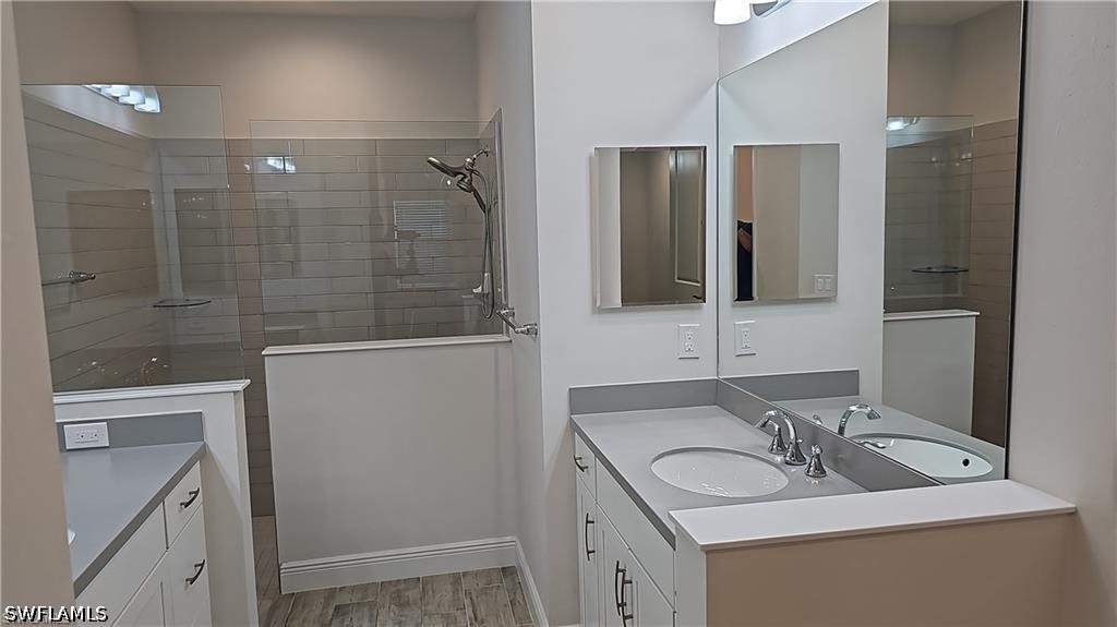 3 Bed Attached for Sale in Naples, photo 14