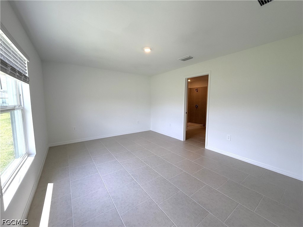 3 Bed SingleFamilyResidence for Sale in Crane Landing, photo 14
