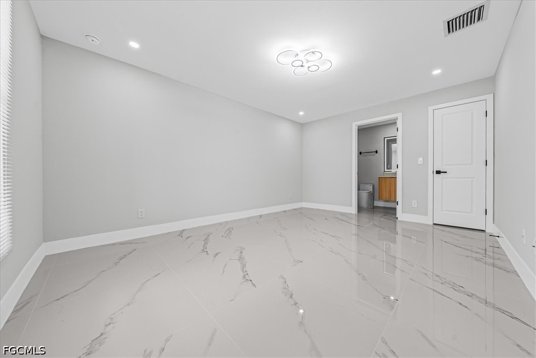3 Bed SingleFamilyResidence for Sale in Lehigh Acres, photo 14