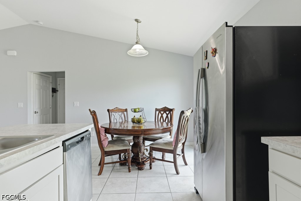 3 Bed SingleFamilyResidence for Sale in Cape Coral, photo 14