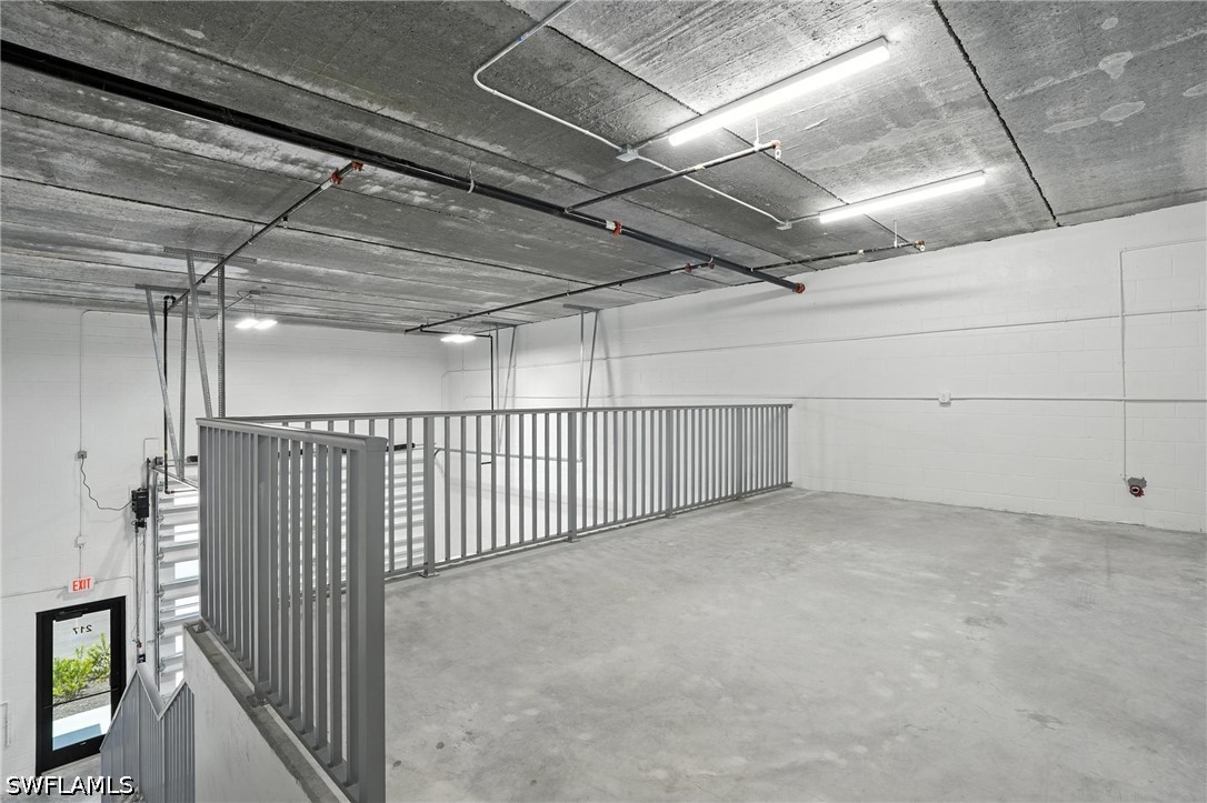 Office for Sale in Fort Myers, photo 14