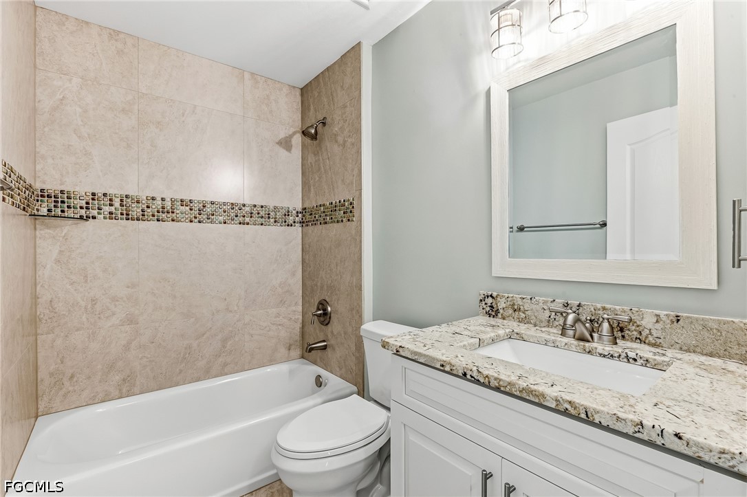 2 Bed Condominium for Sale in North Fort Myers, photo 14