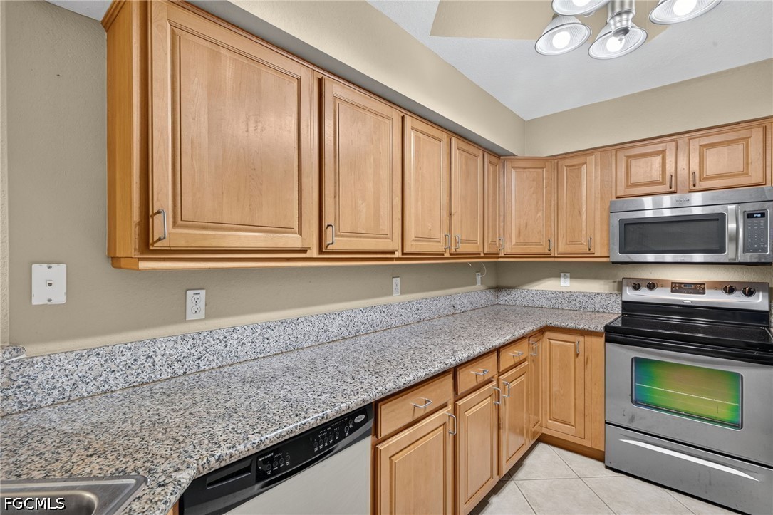 2 Bed Condominium for Sale in Maple Gardens, photo 14
