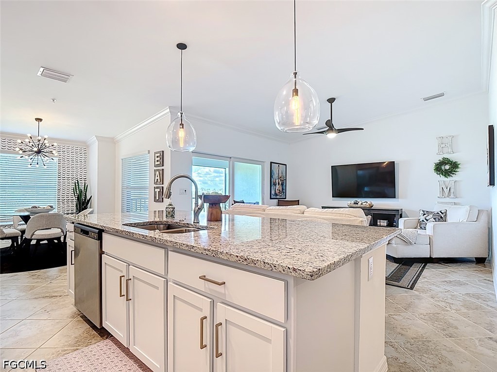 2 Bed Condominium for Sale in Babcock National, photo 14