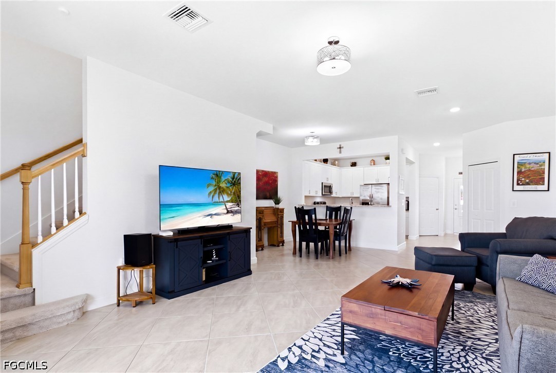 3 Bed Waterfront Home for Sale in Timber Creek, photo 14