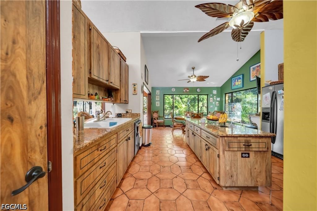 5 Bed SingleFamilyResidence for Sale in North Fort Myers, photo 14