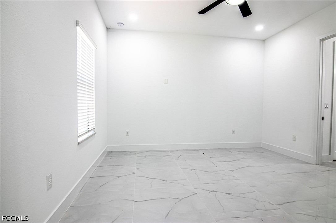 4 Bed SingleFamilyResidence for Sale in Lehigh Acres, photo 14