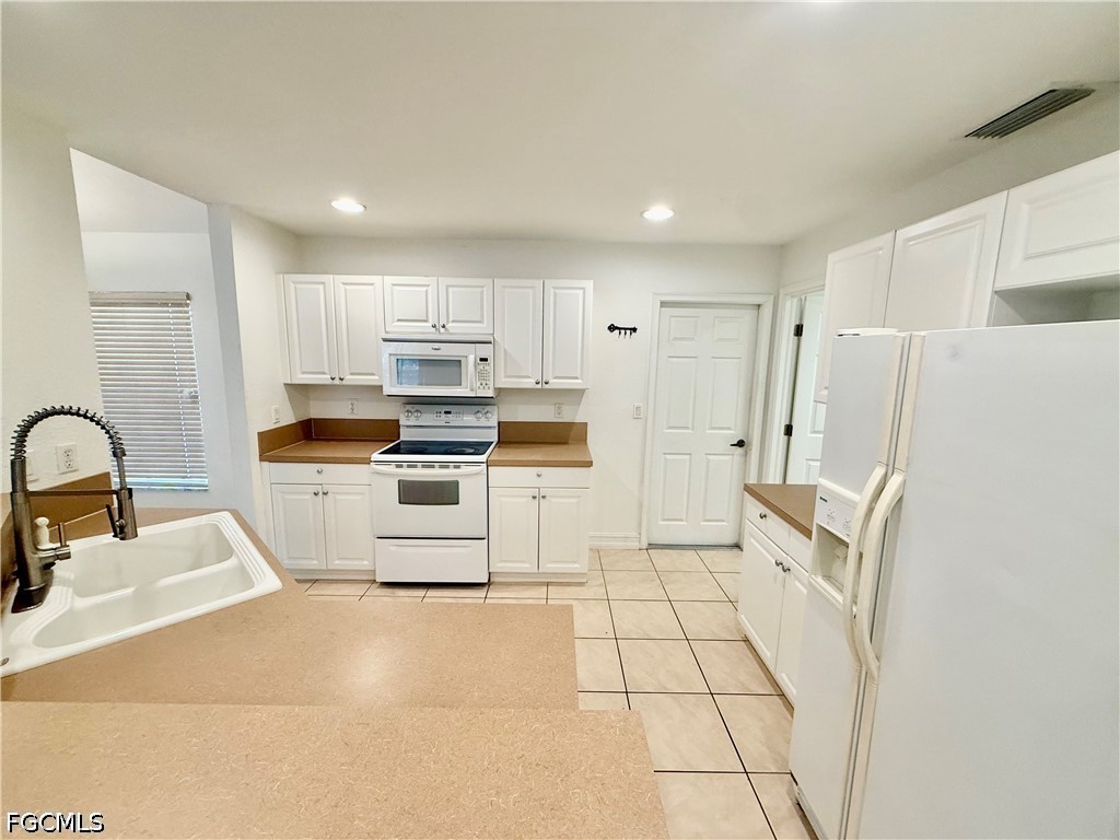 3 Bed SingleFamilyResidence for Sale in Lehigh Acres, photo 14