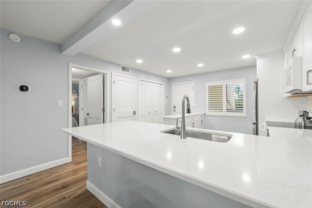 2 Bed Pool Home for Sale in Sanibel, photo 14