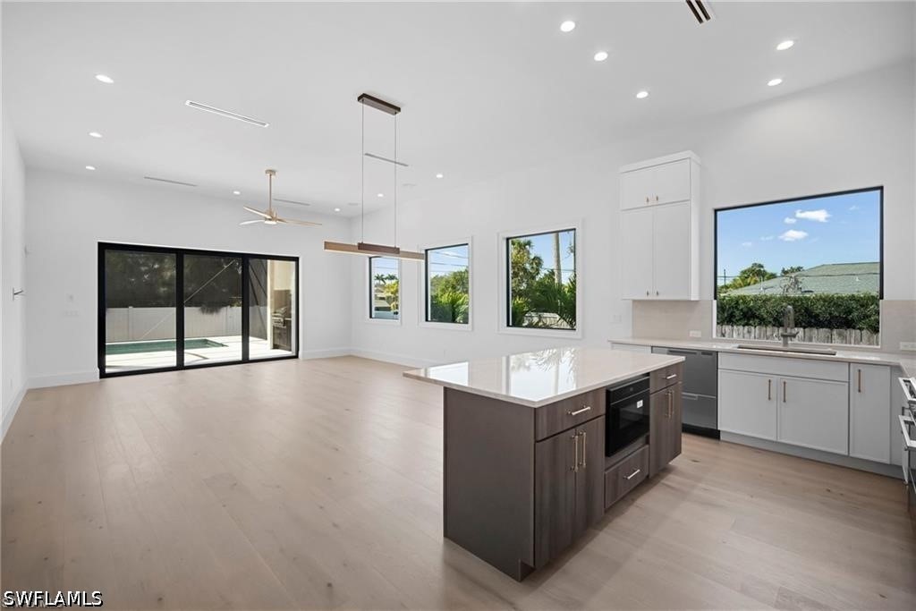 4 Bed Pool Home for Sale in Naples Park, photo 14
