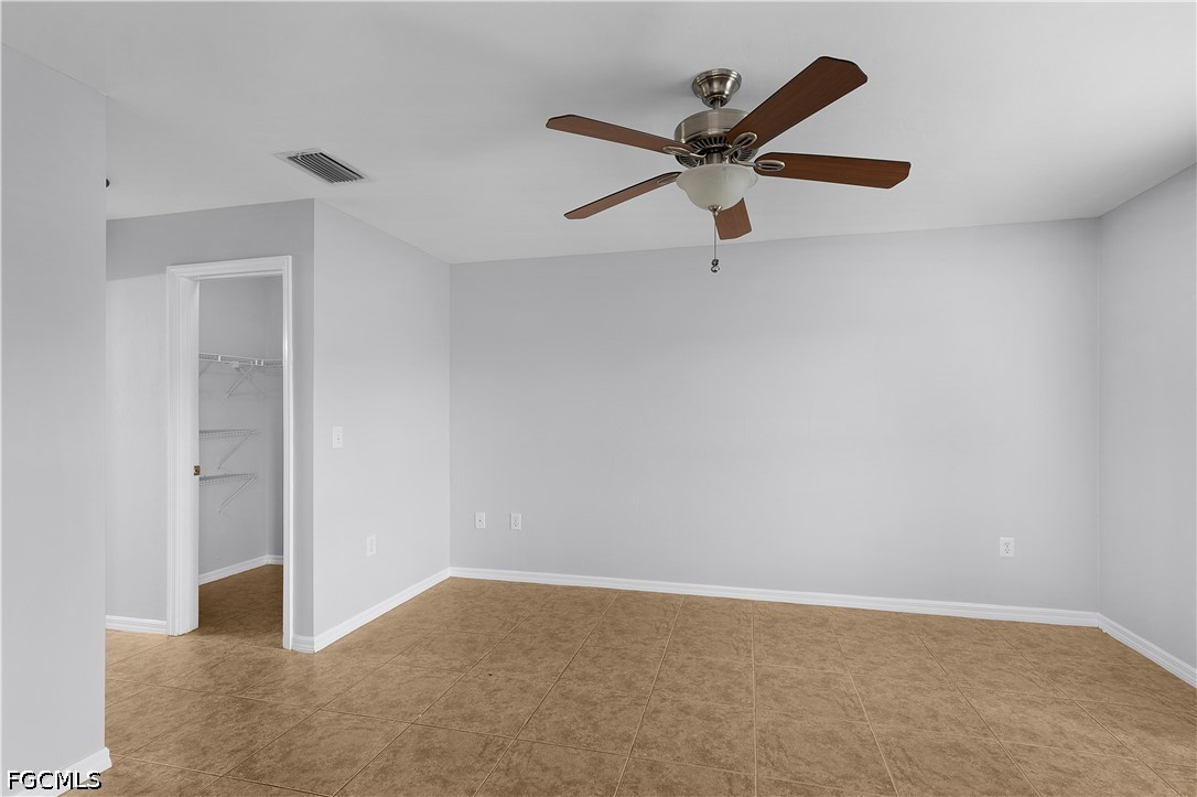 3 Bed SingleFamilyResidence for Sale in Lehigh Acres, photo 14