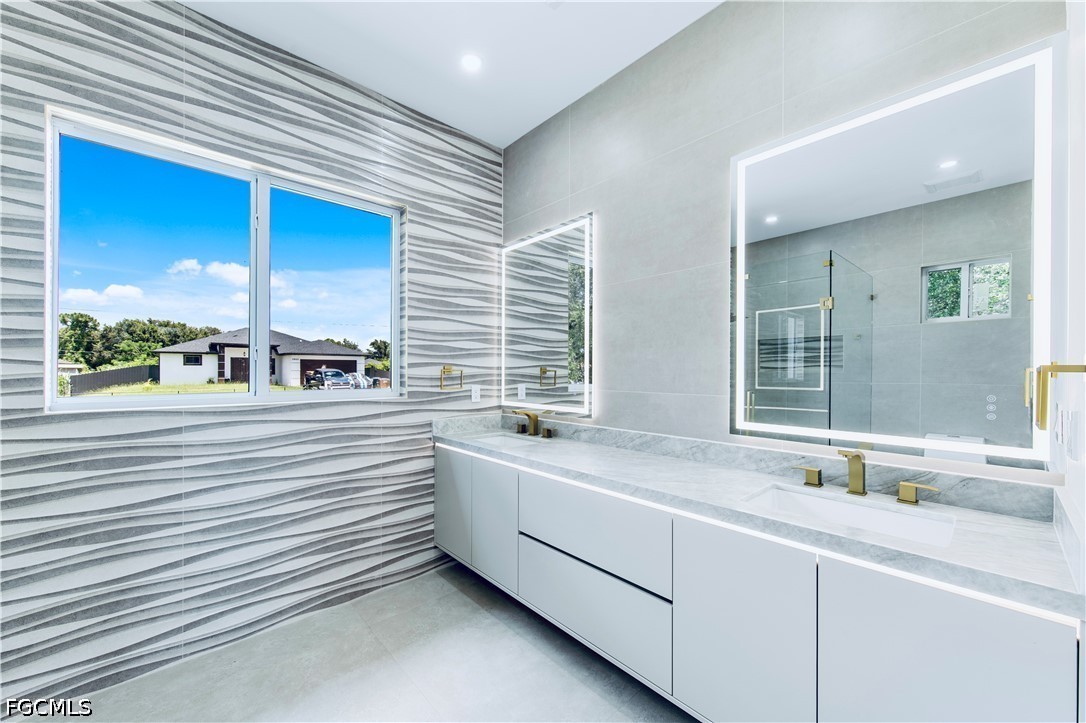 4 Bed SingleFamilyResidence for Sale in Lehigh Acres, photo 14