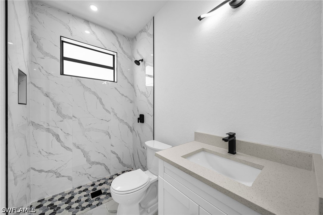 3 Bed SingleFamilyResidence for Sale in Cape Coral, photo 14