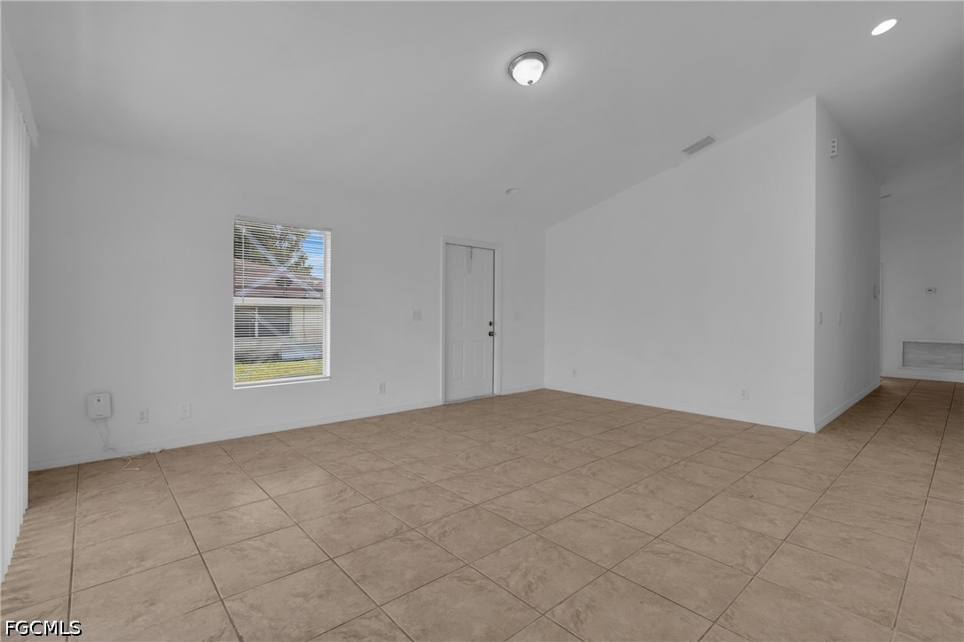 6 Bed Duplex for Sale in Lehigh Acres, photo 14