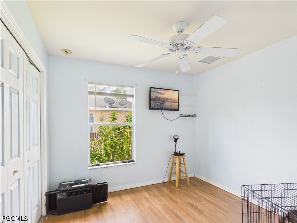 4 Bed SingleFamilyResidence for Sale in Greenbriar, photo 14