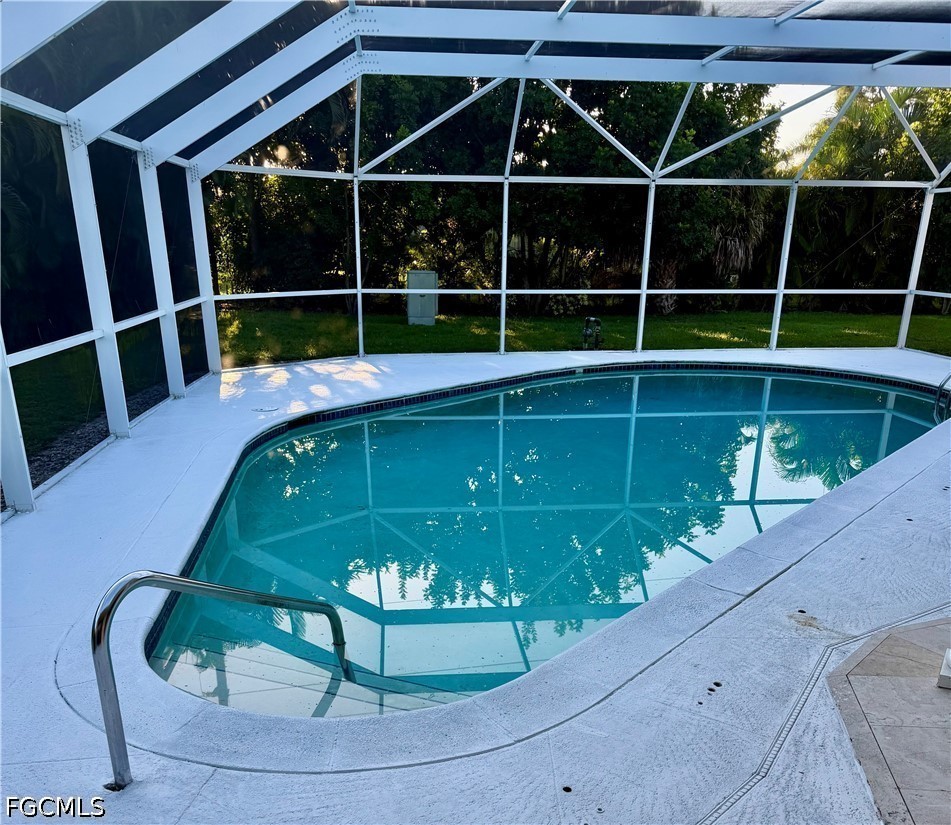 4 Bed Pool Home for Sale in Lakewood, photo 14