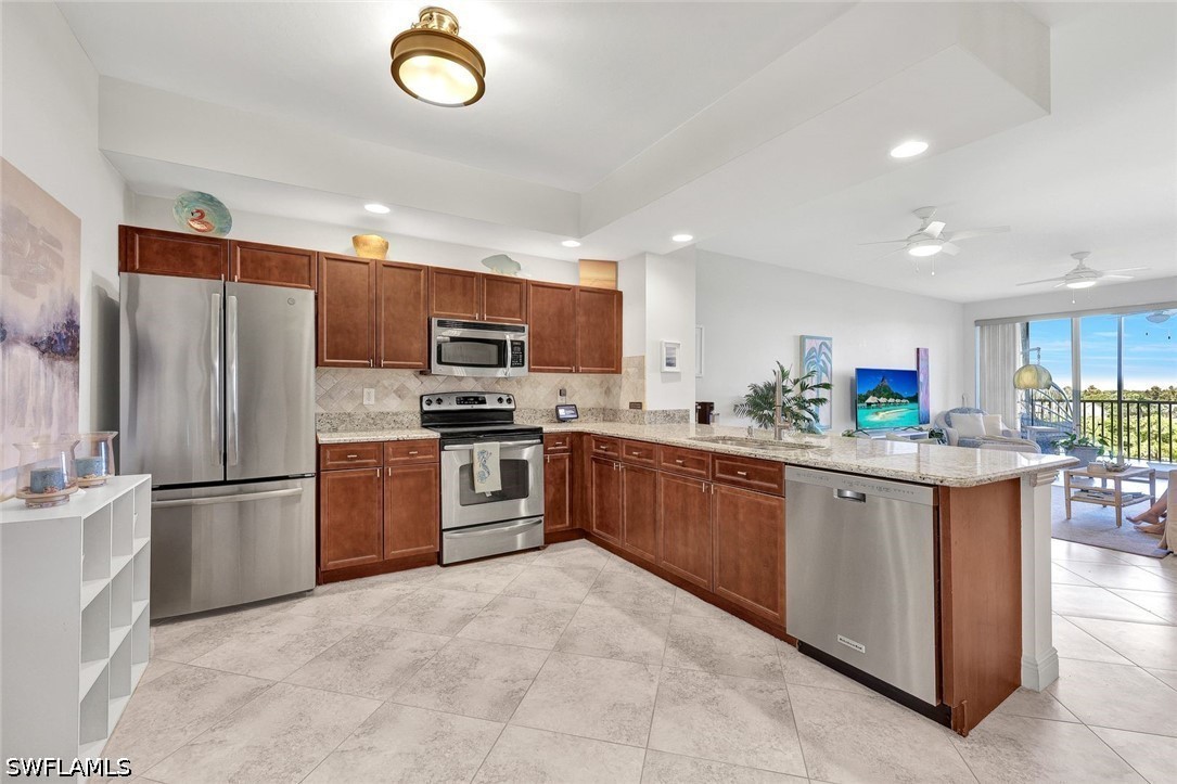 3 Bed Waterfront Home for Sale in The Carlysle, photo 14