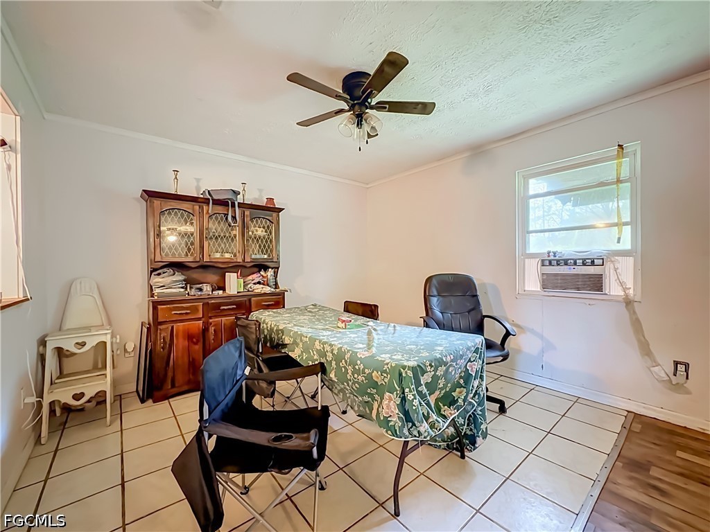 3 Bed SingleFamilyResidence for Sale in Acreage, photo 14