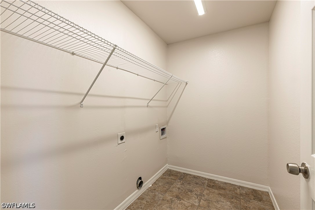 3 Bed SingleFamilyResidence for Sale in Lehigh Acres, photo 14