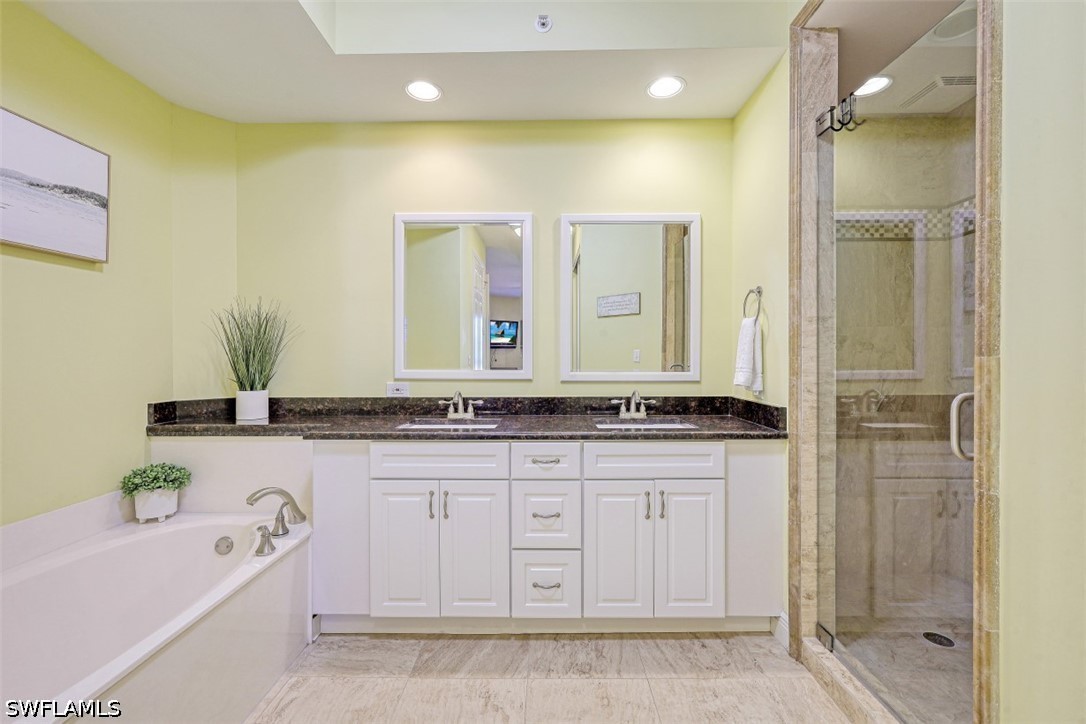 3 Bed Waterfront Home for Sale in Regatta, photo 14