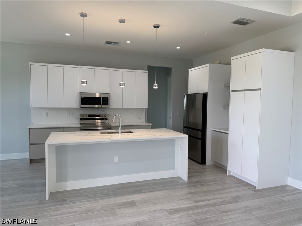 2 Bed SingleFamilyResidence for Sale in Naples, photo 14