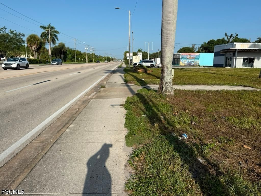 Retail for Sale in North Fort Myers, photo 14