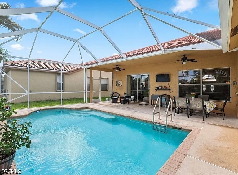 3 Bed Pool Home for Sale in Parkland, photo 14