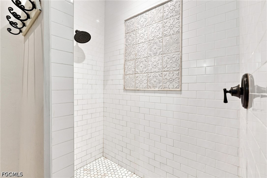 2 Bed Pool Home for Sale in St James City, photo 14