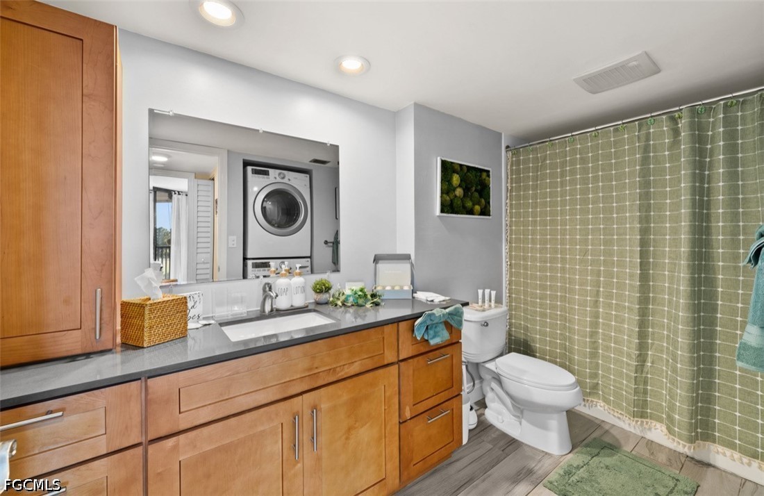 2 Bed Waterfront Home for Sale in Timbercreek, photo 14