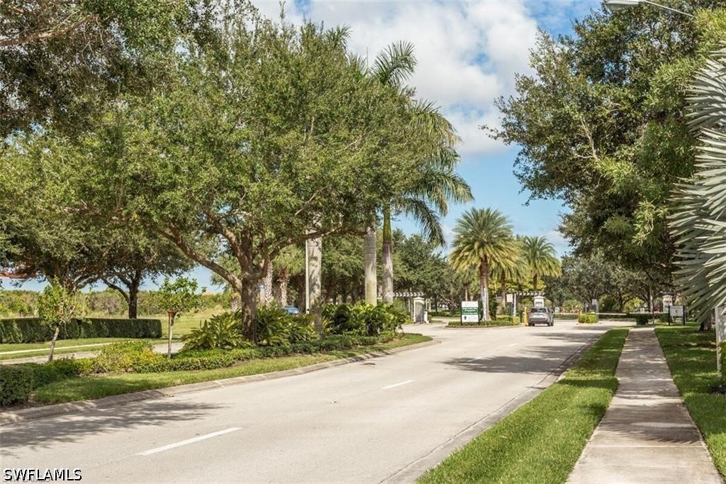 2 Bed Attached for Sale in Naples, photo 14