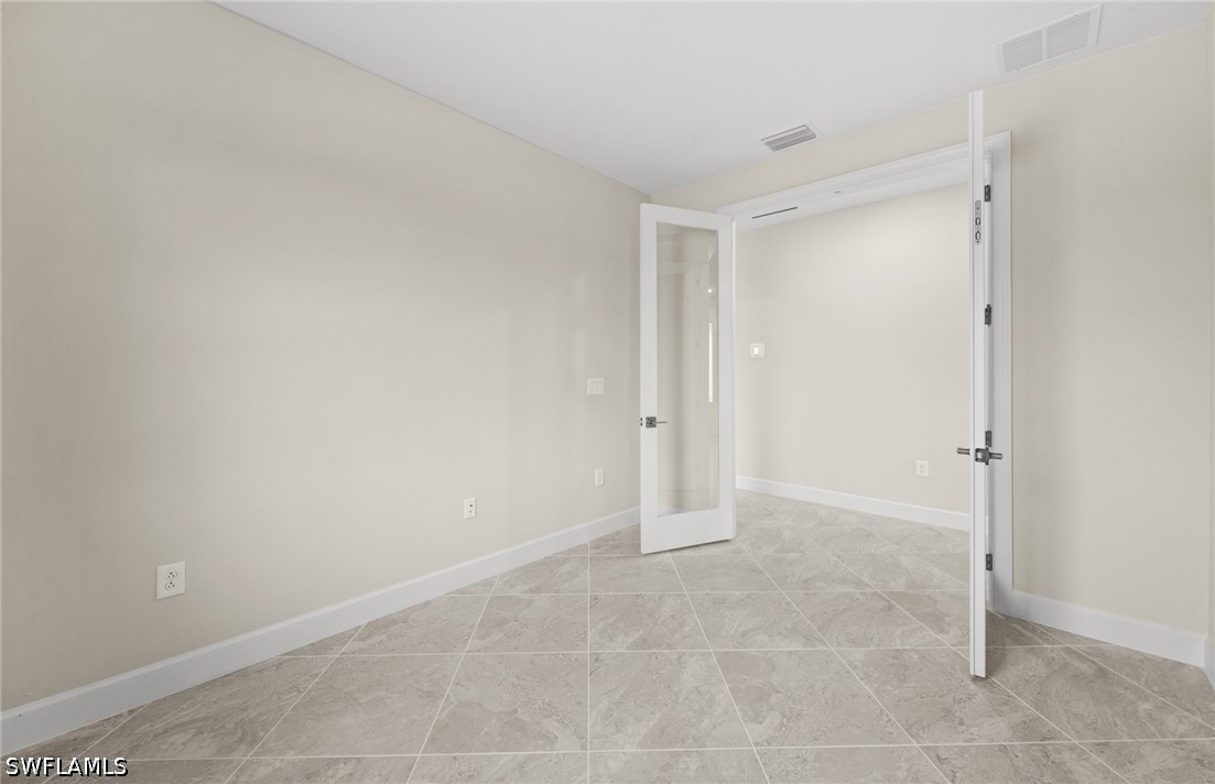 3 Bed Waterfront Home for Sale in Country Club, photo 14