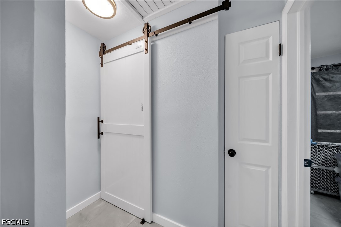 2 Bed SingleFamilyResidence for Sale in North Fort Myers, photo 14