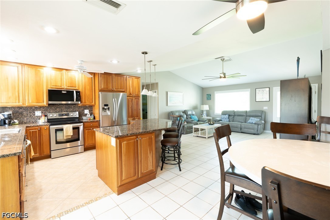 3 Bed Pool Home for Sale in Not Applicable, photo 14