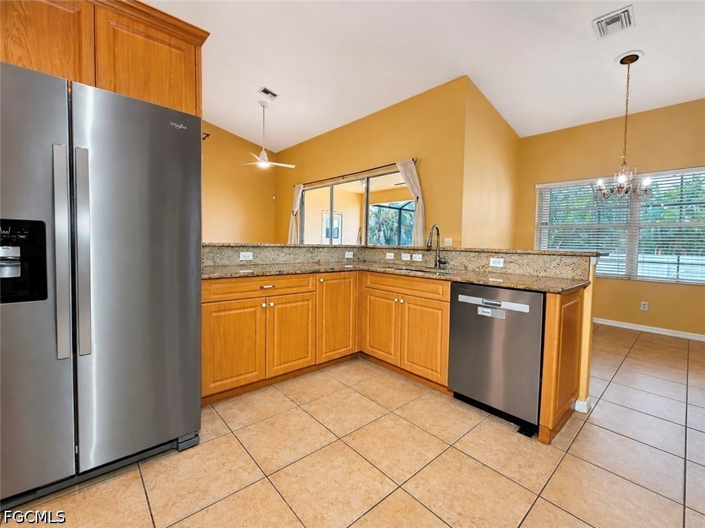 3 Bed Pool Home for Sale in Cape Coral, photo 14