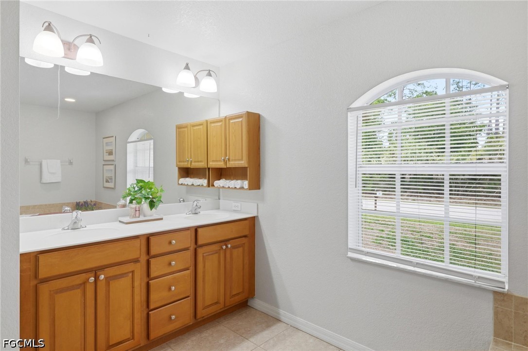 4 Bed Pool Home for Sale in North Port, photo 14