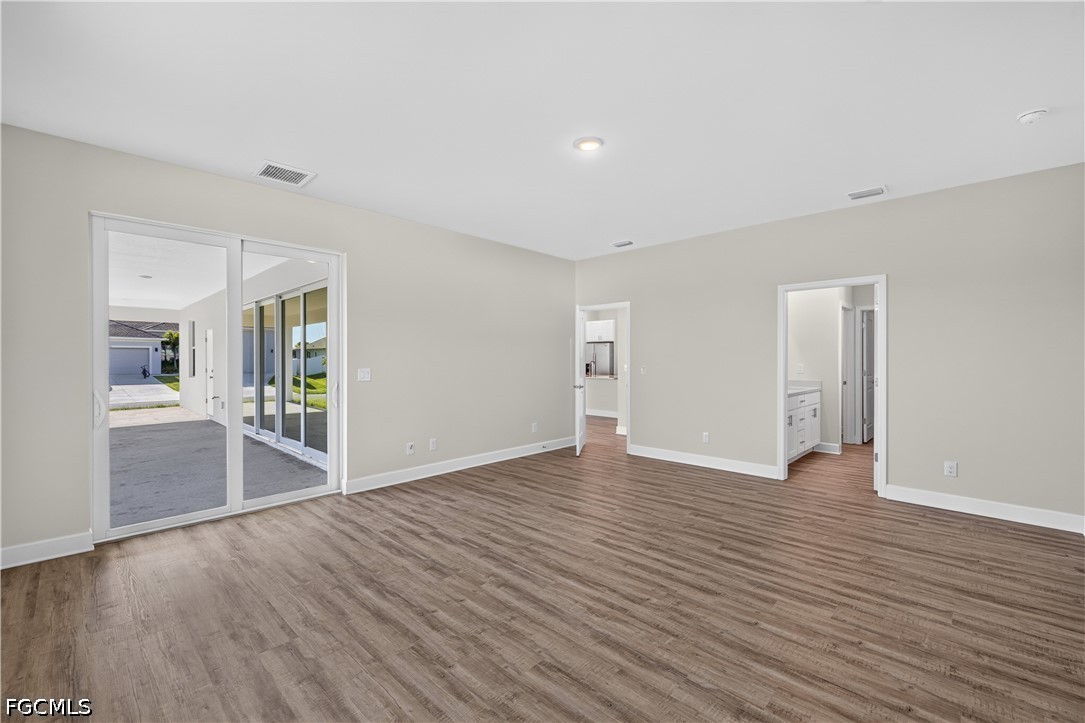 4 Bed SingleFamilyResidence for Sale in Cape Coral, photo 14
