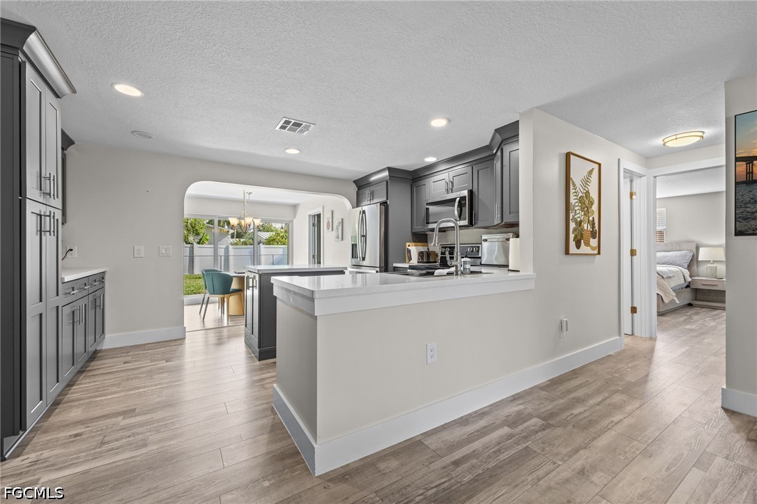3 Bed SingleFamilyResidence for Sale in Caloosa View, photo 14
