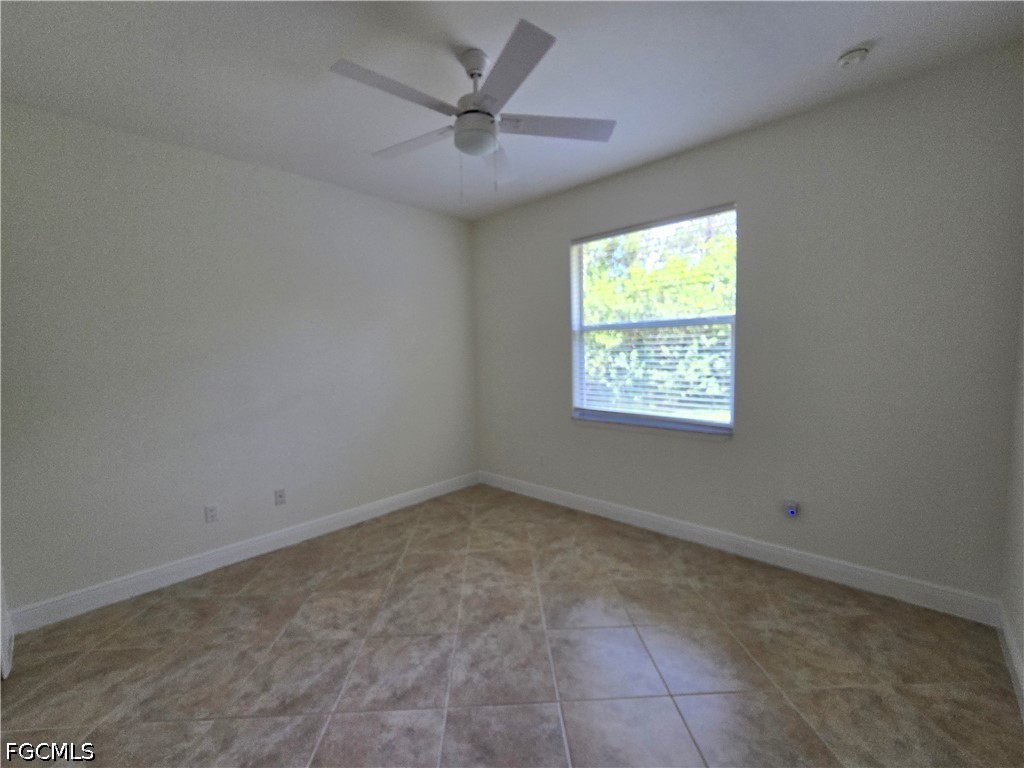 3 Bed SingleFamilyResidence for Sale in Lehigh Acres, photo 14