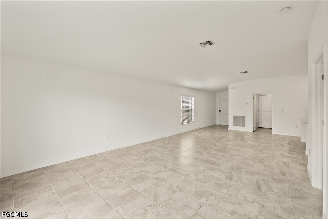 4 Bed SingleFamilyResidence for Sale in Crane Landing, photo 14