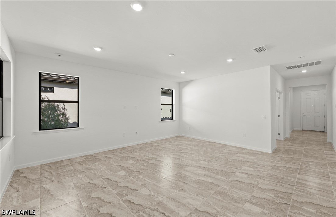 3 Bed SingleFamilyResidence for Sale in Alva, photo 14