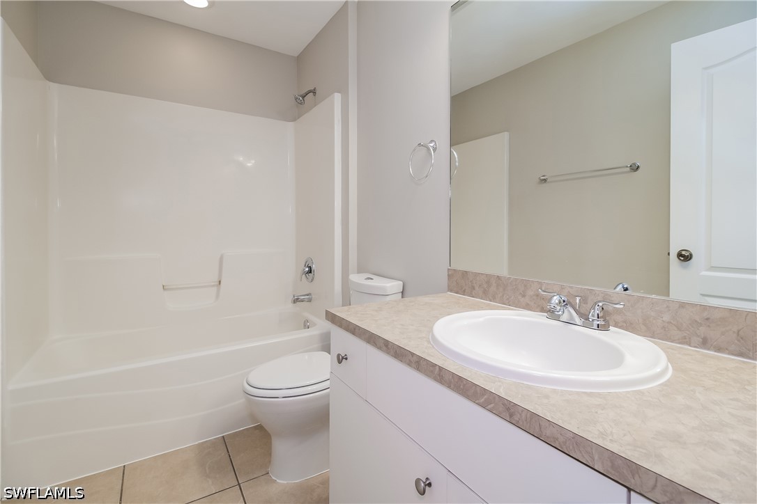 3 Bed SingleFamilyResidence for Sale in Lehigh Acres, photo 14