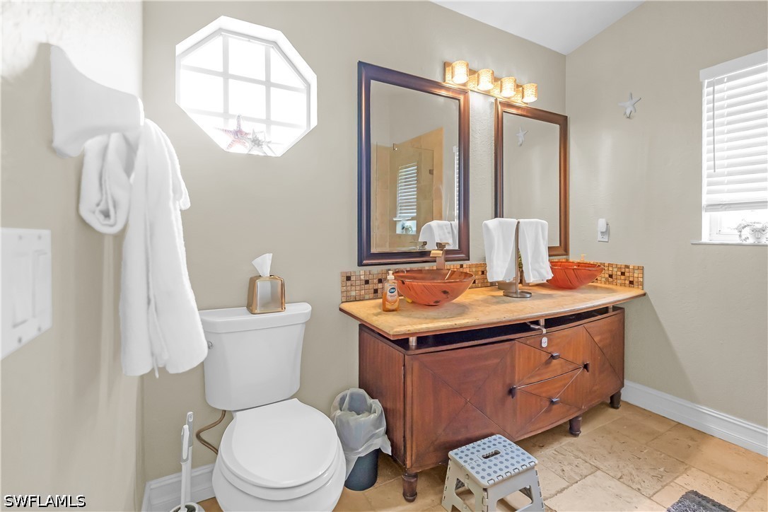 3 Bed SingleFamilyResidence for Sale in Naples, photo 14