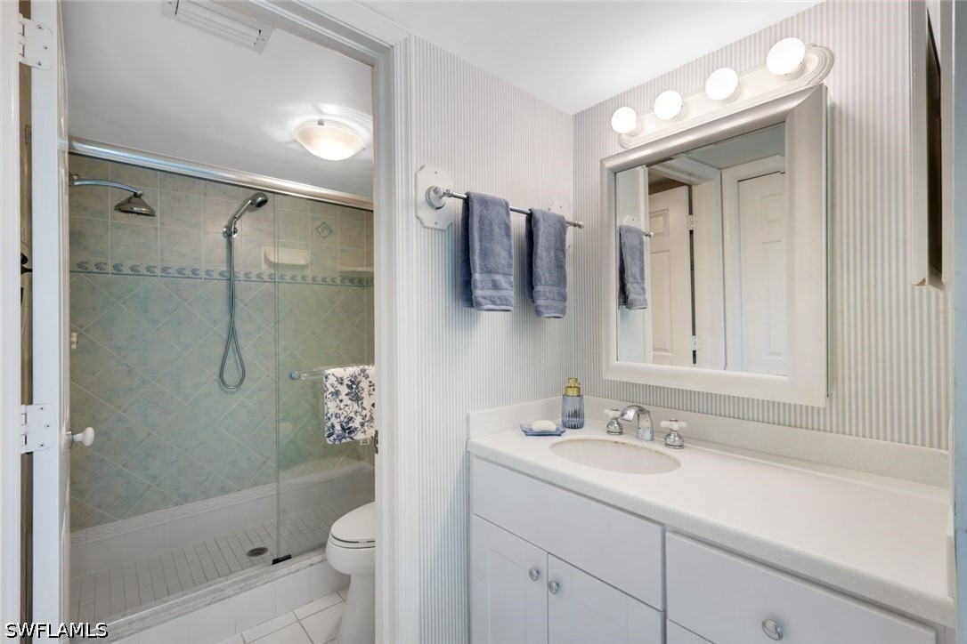 2 Bed Waterfront Home for Sale in Naples, photo 14