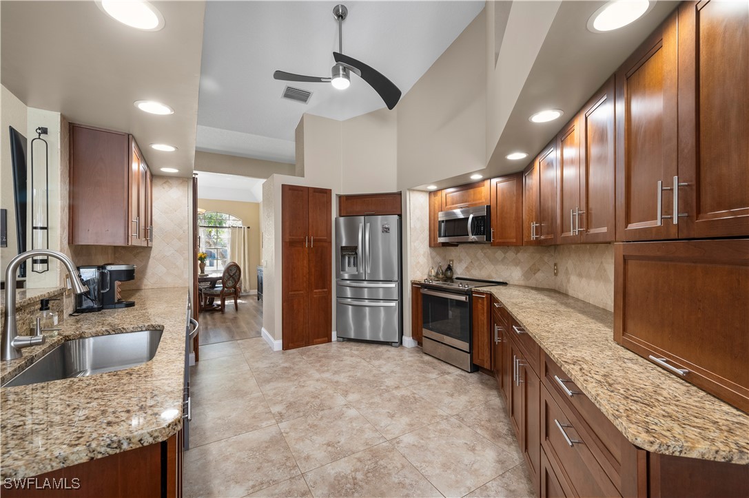 3 Bed Pool Home for Sale in Lake Pembroke, FL, $440,000 — photo 15