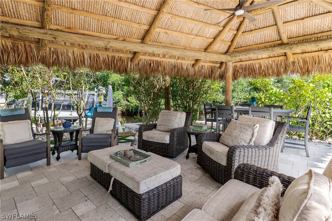 Waterfront Home for Sale in Naples, photo 15