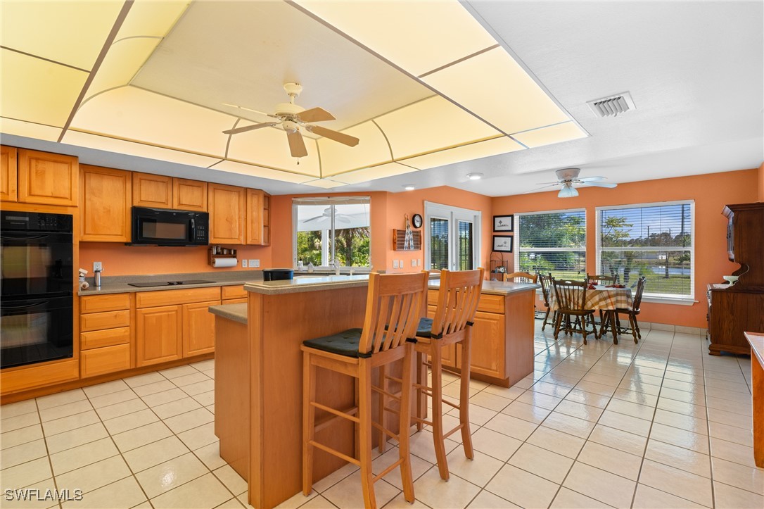 3 Bed SingleFamilyResidence for Sale in North Fort Myers, photo 15