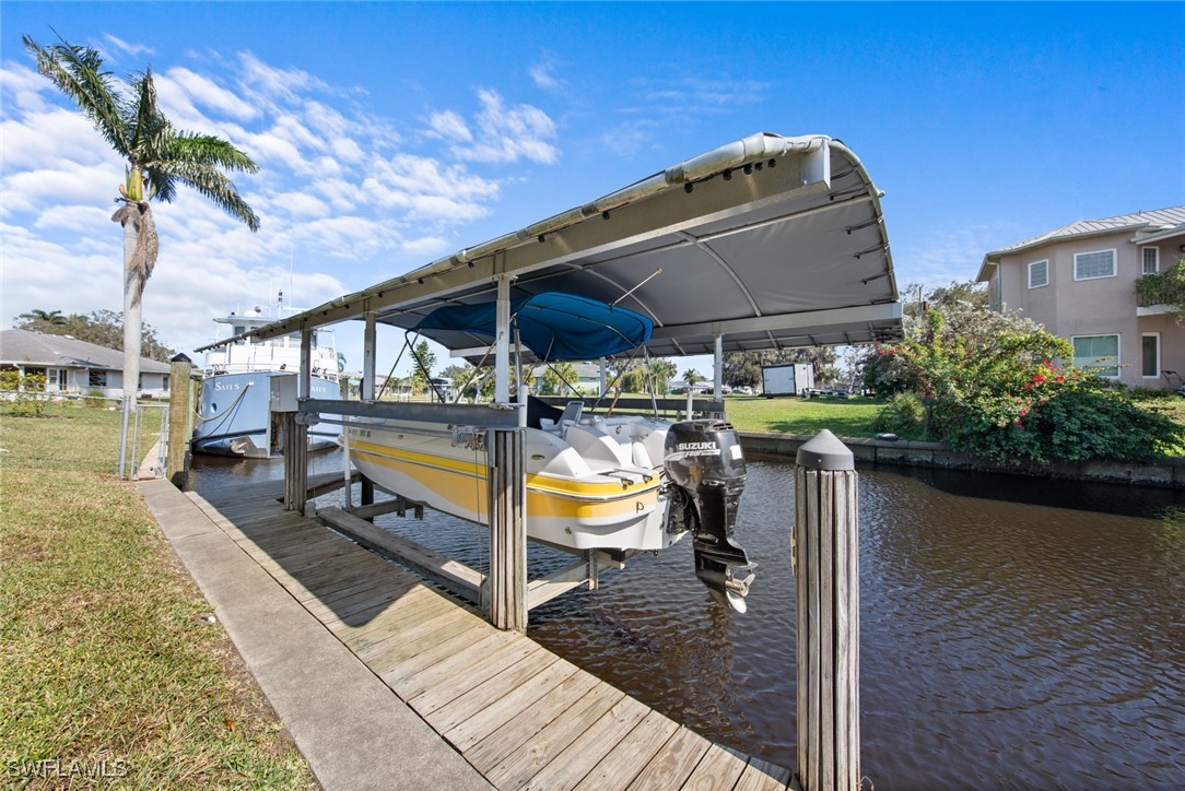 3 Bed Waterfront Home for Sale in Fort Myers, FL, $575,000 — photo 15