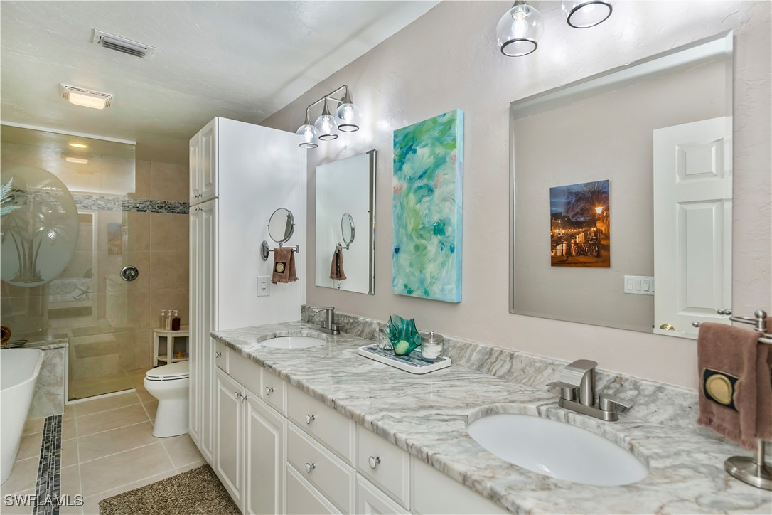 2 Bed SingleFamilyResidence for Sale in Cape Coral, FL — photo 15
